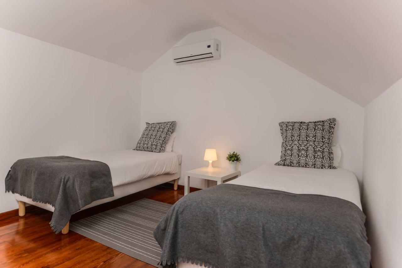 Seaside Family Townhouse - 100m From The Sea! * Cascais
